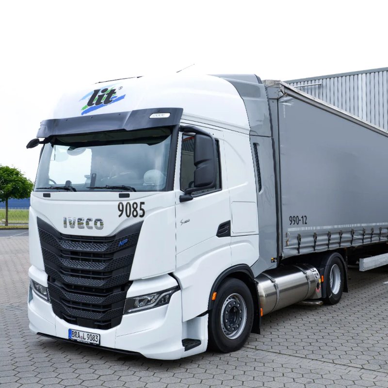 »Through the current use of LNG vehicles, we have initiated the first steps towards cleaner transport.«: Claas Bunjes, Head of Mobility & Digital Solutions at L.I.T. Cargo GmbH