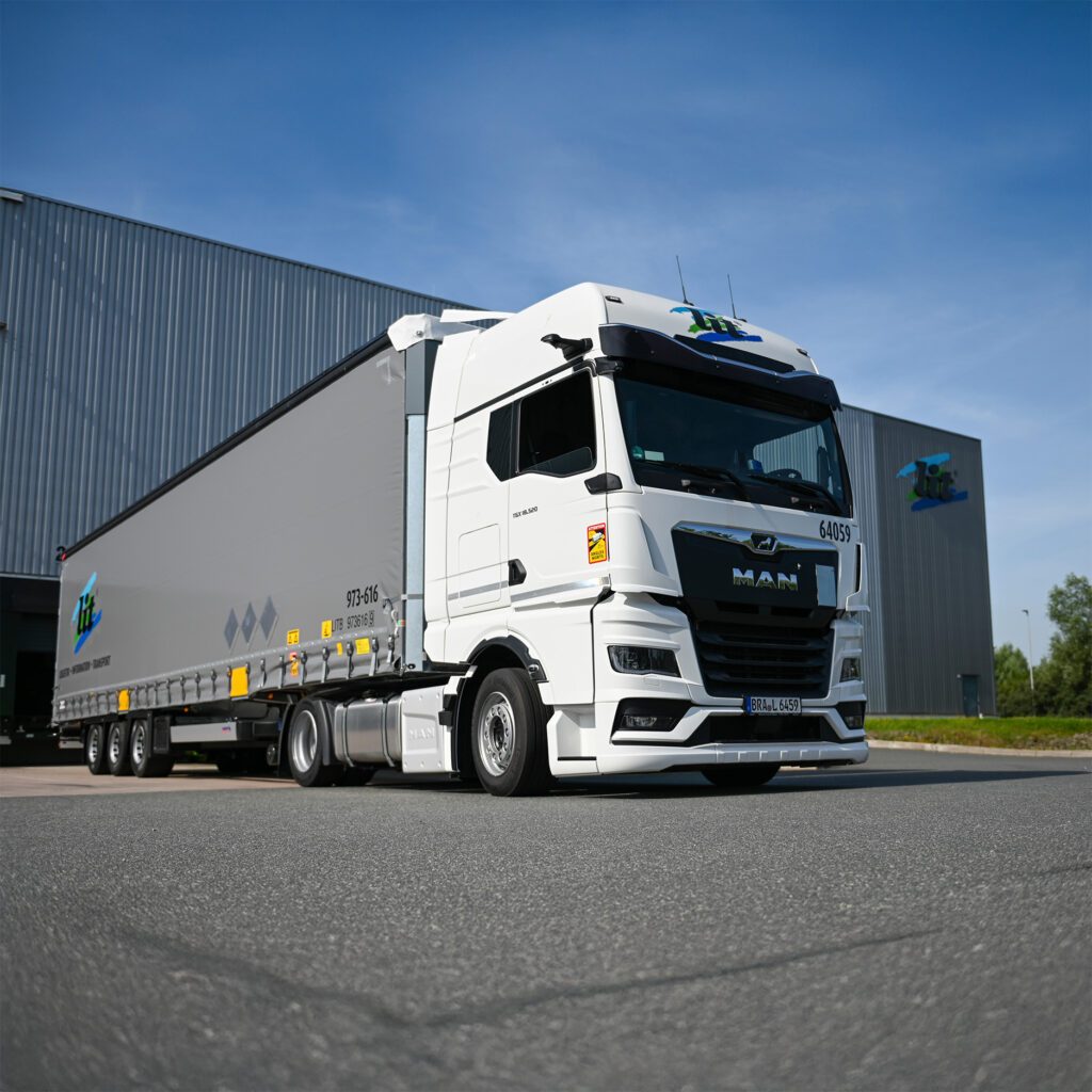 L.I.T. GROUP STRENGTHENS EXPERTISE IN BEVERAGE LOGISTICS L.I.T. GROUP STRENGTHENS EXPERTISE IN BEVERAGE LOGISTICS